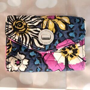 Vera Bradley Wristlet Wallet African Violet Floral Excellent No Strap Clean